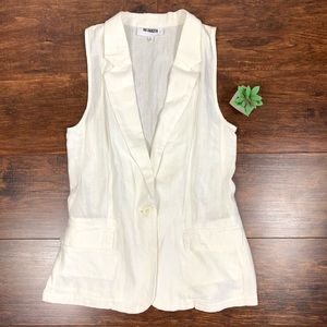 BB Dakota White Vest - 2024